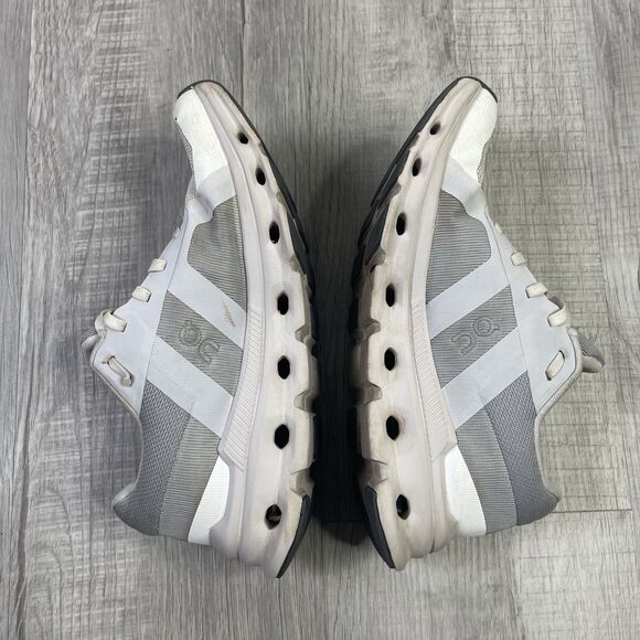 On Cloud Running Sneaker Women Size 6 White Grey Cloudrunner Running Gym Shoes M - Picture 8 of 10